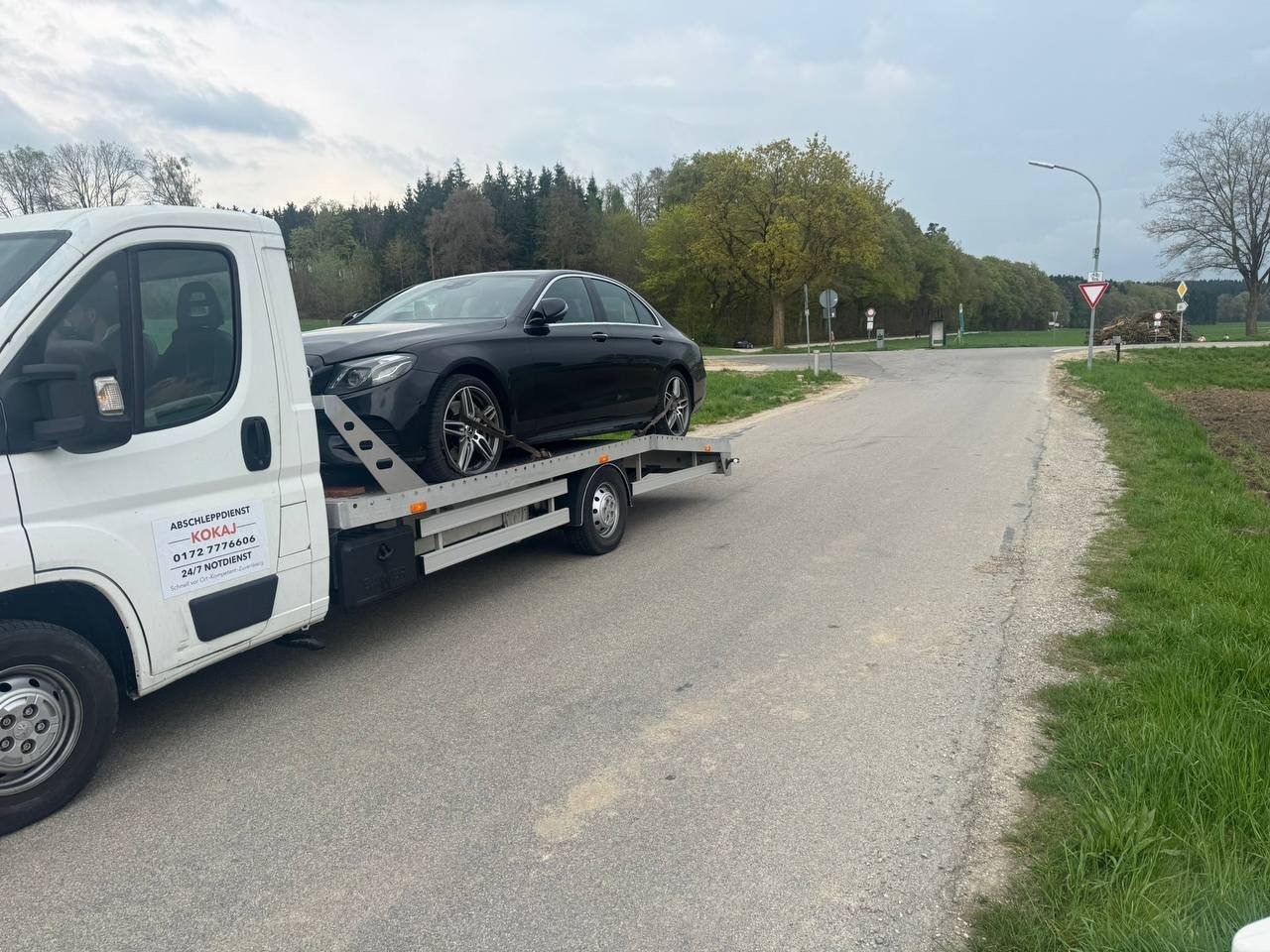 KOKAJ Überführung auf Landstraße
